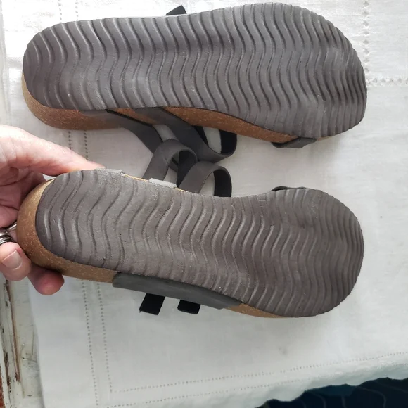 BioGold Wedge Sandals Size 8 - Picture 12 of 17